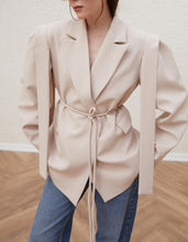 Load image into Gallery viewer, Bianca beige blazer
