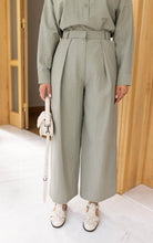 Load image into Gallery viewer, Olive pant
