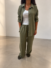 Load image into Gallery viewer, Olive comfort set
